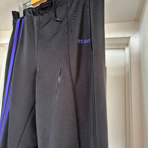 Classic Adidas Pants - black with purple stripes (front pleats) - size small - Picture 2 of 3